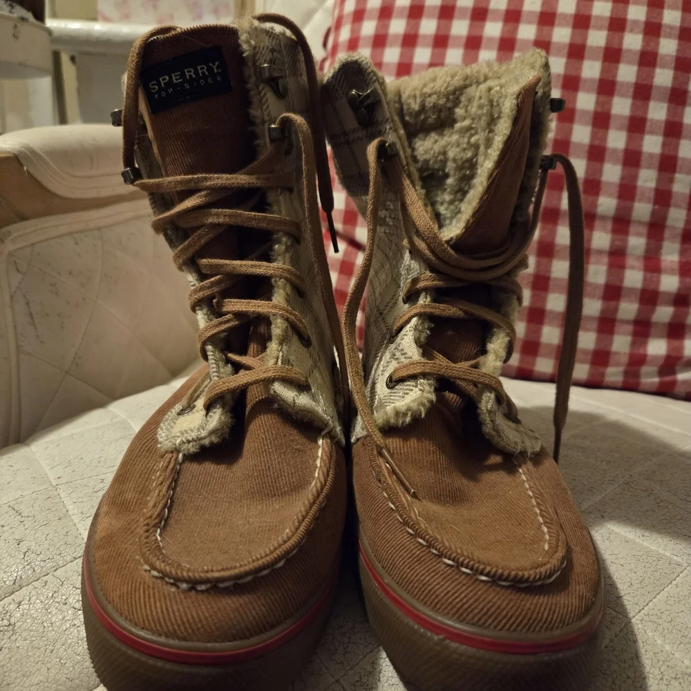 Sperry Topsider Plaid Sherpa-Lined Women's Boots